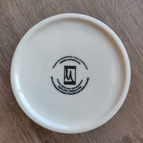 White Decorative Honey Pot with Wooden Dipper and Lid - Picture 8 of 10